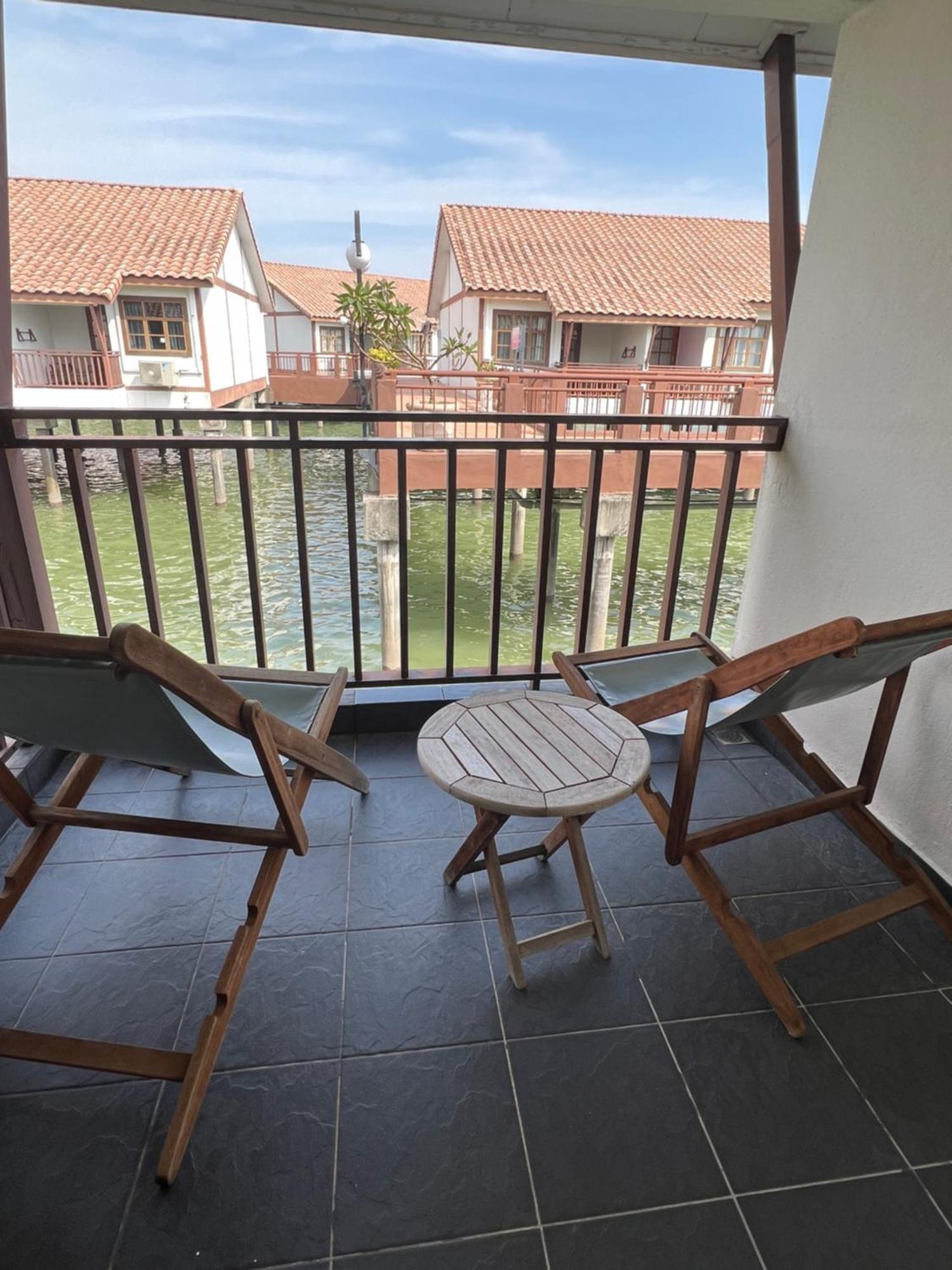 Water Chalet Pd Private Unit Port Dickson Bagian luar foto